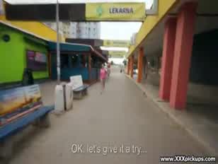 Je veux telecharger dans mon telephone les films porno des filles faire lamour avec femme